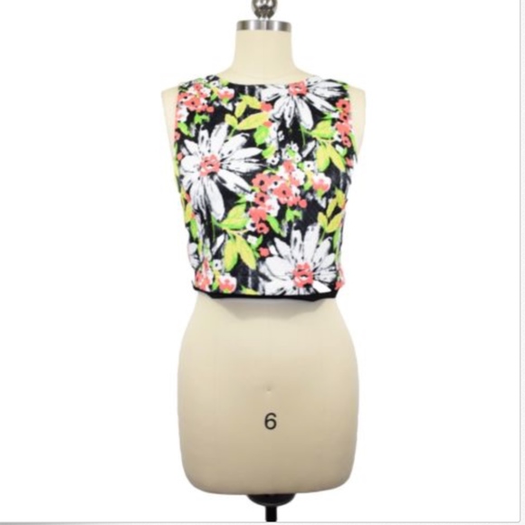 Sophie Rue Tops - Sophie Rue by Nordstrom Floral Crop Top Sz Small